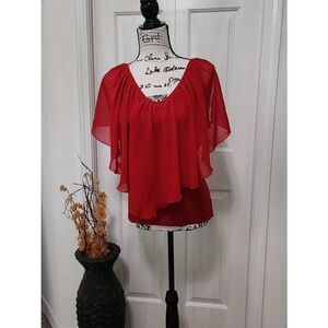 Bundle of 2 Venus Tops  Size Small